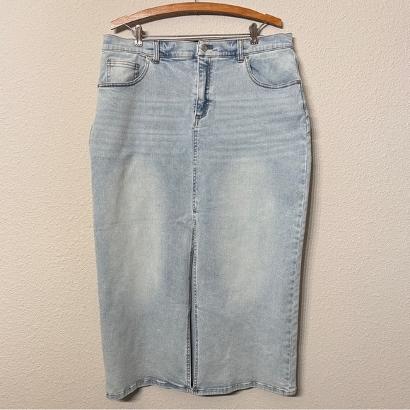 Women’s Boston Proper Front Slit Denim Midi Skirt Size 14 - Picture 1 of 6